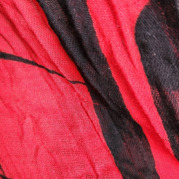 Native Northwest Orca Scarf - Picture 15 of 15